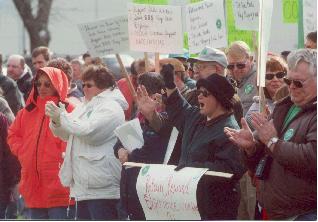 Rally at DOR in support of Bargaining Team